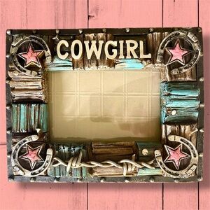 3D COWGIRL Picture Frame Horseshoes Barbed Wire Pink “Turquoise” 4” X 6” Photo